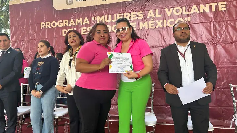 Mujeres al Volante: capacitan a 195 operadoras durante cuarto curso